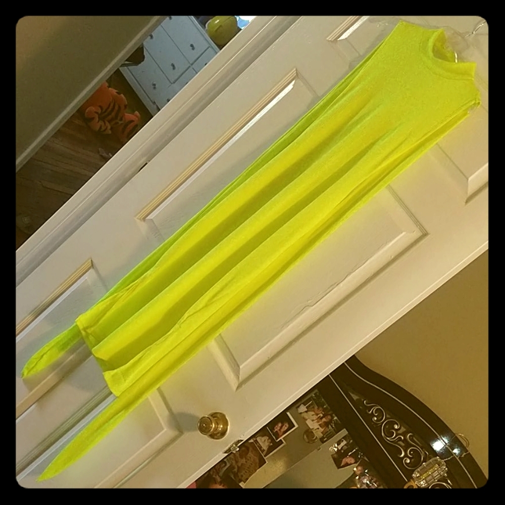 Lime green highlighted elegant dress
